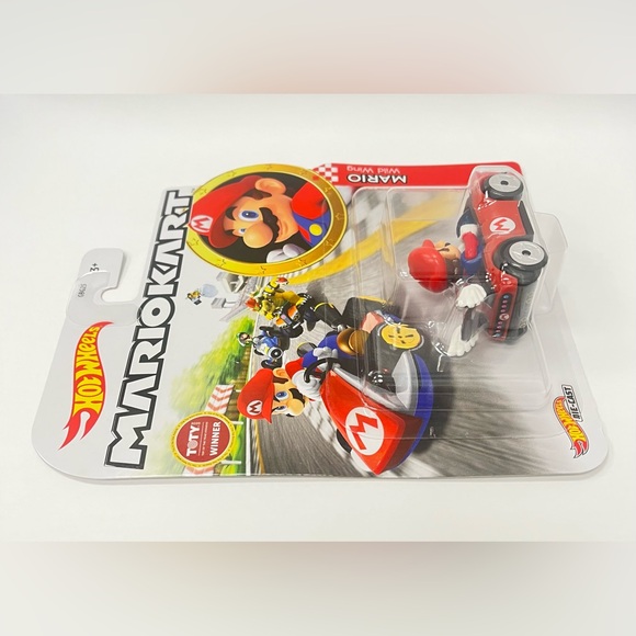 Hot Wheels Mario Kart MARIO Wild Wing Car Nintendo Die-Cast 1/64 Scale NIB - Picture 6 of 7